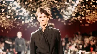 DRIES VAN NOTEN 024 Women’s Autumn/Winter 1998-99 Fashion Show