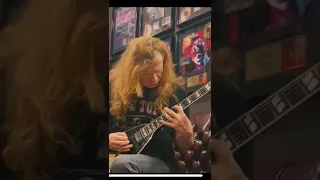 Dave Mustaine being a guitar legend. #guitar #shots