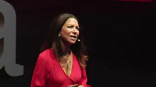 Women and The Changing Face In Art | Tania Marmolejo Andersson | TEDxLaRomana