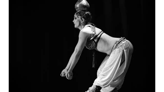 Zoe Jakes performs Tribal Fusion Bellydance at The Massive Spectacular!