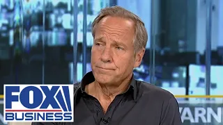 Mike Rowe makes bold claim about 4-year college degrees