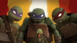 TMNT Mikey - Falling to Pieces