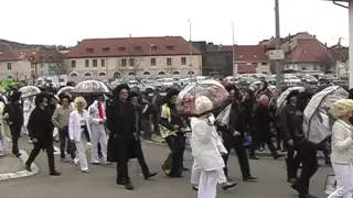 Défilé des classes en 6  Pontarlier 3 avril 2016