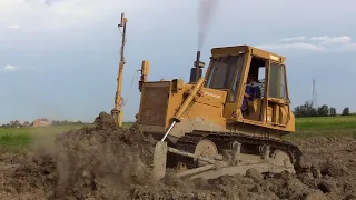 Fiat Allis AD14-C dozer hard ground leveling - Cab view & engine sound