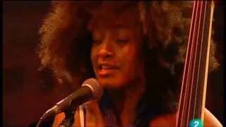 Esperanza Spalding - "Wild Is The Wind" (Live in San Sebastian july 23, 2009 - 5/9)