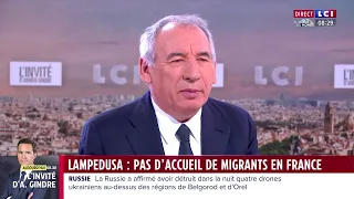 "Ce qui se passe en Italie est très fascinant" : François Bayrou