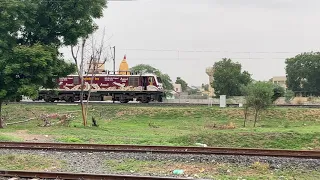 Amul WAP-5 With Indore - Ahmedabad | Shanti Express