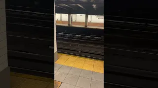 #viralvideo man was smoking crack this morning in 103rd #newyorkcity #inside_subway #walkaround