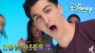 ZOMBIES 2 | One For All - Zing Mee | Disney Channel BE