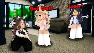 My Bullies Became My ROOMMATES... (Roblox Brookhaven 🏡RP)