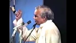 Watch Atal Bihar Vajpayee sharing his intellect through his poems