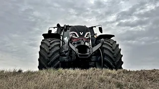 Prace pożniwne 2023 - Deszczowe talerzowanie z Valtrą 🌧 | PŁOCK AGRICULTURE | ✔️