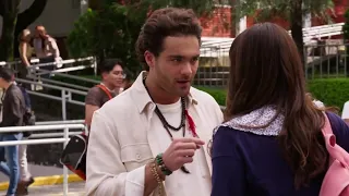 Sebas le roba un beso a Lupita | Mi Camino Es Amarte C:4