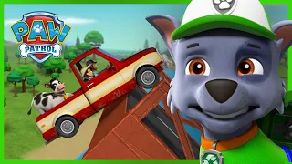 Tlapky zachraňují krávu - Tlapková Patrola PAW Patrol - pohádky pro děti