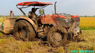 Machinery Tractor Farm Equipment Stuck In Mud / Extreme Heavy Farm Tractor Machinery Recovery