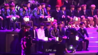 161202 - [ MAMA 2016 ] GOT7 Reaction To BTS  - 'Blood Sweat & Tears' + 'FIRE'