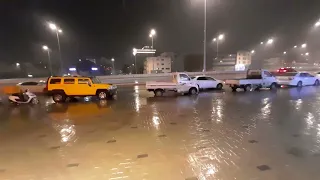 Heavy  Rain today  in jeddah Saudi arab 1st January 2023 | مطر جده سعودي | @syedsarfaraz_official