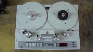Внешний/внутренний обзор МЭЗ - 102 (USSR reel-to-reel tape recorder MEZ-102)
