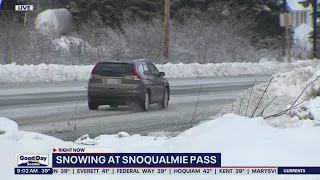 Snowing at Snoqualmie Pass, WSDOT urges caution when driving | FOX 13 Seattle