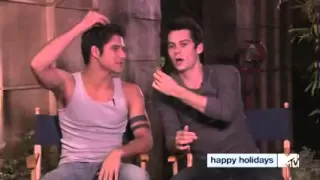 "Teen Wolf" Dylan O'Brien & Tyler Posey Mistletoe Kisses?