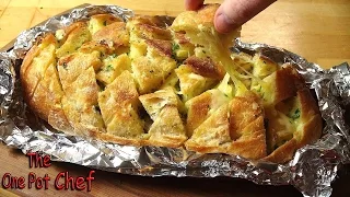 Cheesy Pull Apart Garlic Bread | One Pot Chef