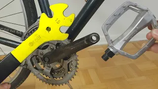 How to Remove and Reinstall the Pedals on a Bicycle