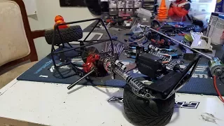 Axial Scx10 Truggy Pt3- Cage on frame - Quak Rc