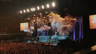 Iron Maiden - Bruce pushes the big red button @ Sofia 13/7/2022