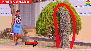 😂😂😂SHE PASSED OUT! Bushman | GoldMan Statue | Prank Ghana Throwback!
