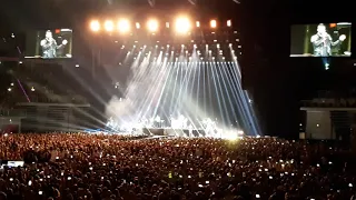 Maroon 5 - What Lovers Do - Red Pill Blue Tour Live in Cracow 2019