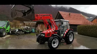 Massey ferguson 4225 with front loader Quicke.