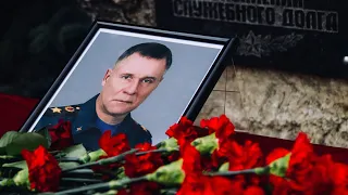 Севастопольские пожарные и спасатели почтили память Министра МЧС России Евгения Зиничева