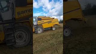 Harvesting oats with Sampo Rosenlew 2055