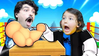 BİLEK GÜREŞİ OYUNUNDA EN KASLI BİZ OLDUK 💪 Roblox Arm Wrestle Simulator