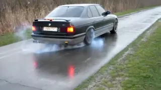 BMW E34 525i Burnout! :)