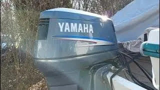 Changing the Lower Unit Oil on a Yamaha 115 hp 2 Stroke Outboard in 8 Minutes.