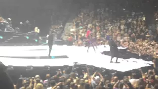 Selena Gomez - Love You Like A Love Song Live (Revival Tour 5-6-16)