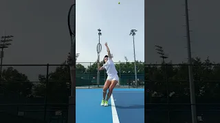 Lyuda Samsonova serve in #beijing #lyudasamsonova #samsonova #tennis #wta #tennispractice