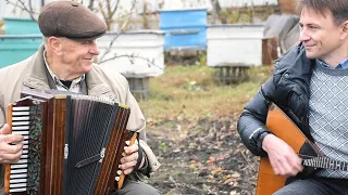 Balalaika and accordion - Russian folk tune "Dosada"