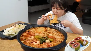 초간단 마라탕 만들기! 사천 마라탕면에 토핑 가득 추가해서 라면을 마라탕처럼 먹어봤어요 Sichuan Mala Instant Noodles MUKBANG