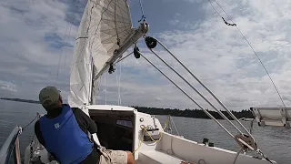 Single-hand Your Small Sailboat -- Tips for Beginners  -- Catalina 22 -- Jim's Little Boat