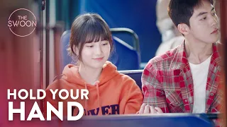 Suzy flusters Nam Joo-hyuk with a sudden handhold | Start-Up Ep 4 [ENG SUB]