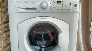 Hotpoint WMF760 - coloureds 40c full cycle