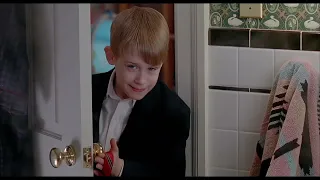 Дядько Френк співає в душі - Сам удома 2 / Home Alone 2