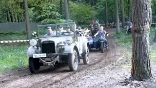 Militracks 2012 - Historical Vehicles driving around