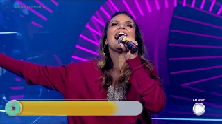 Aline Barros canta “Autor da Vida” no Domingo Show