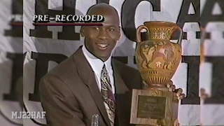 Michael Jordan Accepted the Sports Illustrated Sportsman of the Year Award (1991.12.17)