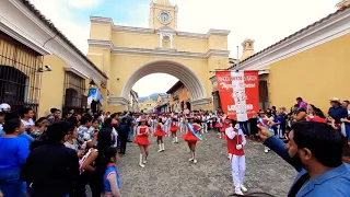 Liceo Latino "Tigres blancos" en Antigua Guatemala 15 de septiembre 2019