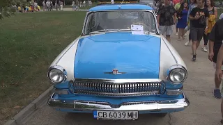 GAZ M22 Volga (1966) Exterior and Interior