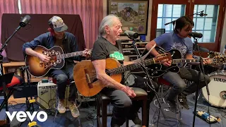 Willie Nelson - Cottage For Sale (Live) ft. Lukas Nelson, Promise of the Real